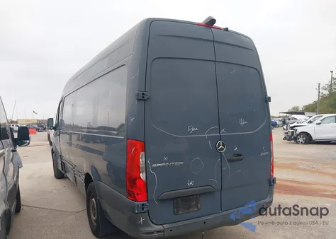 2019 Mercedes-Benz Sprinter 2500 High Roof V6 from USA, damaged, VIN WD4PF1CD9KP127024